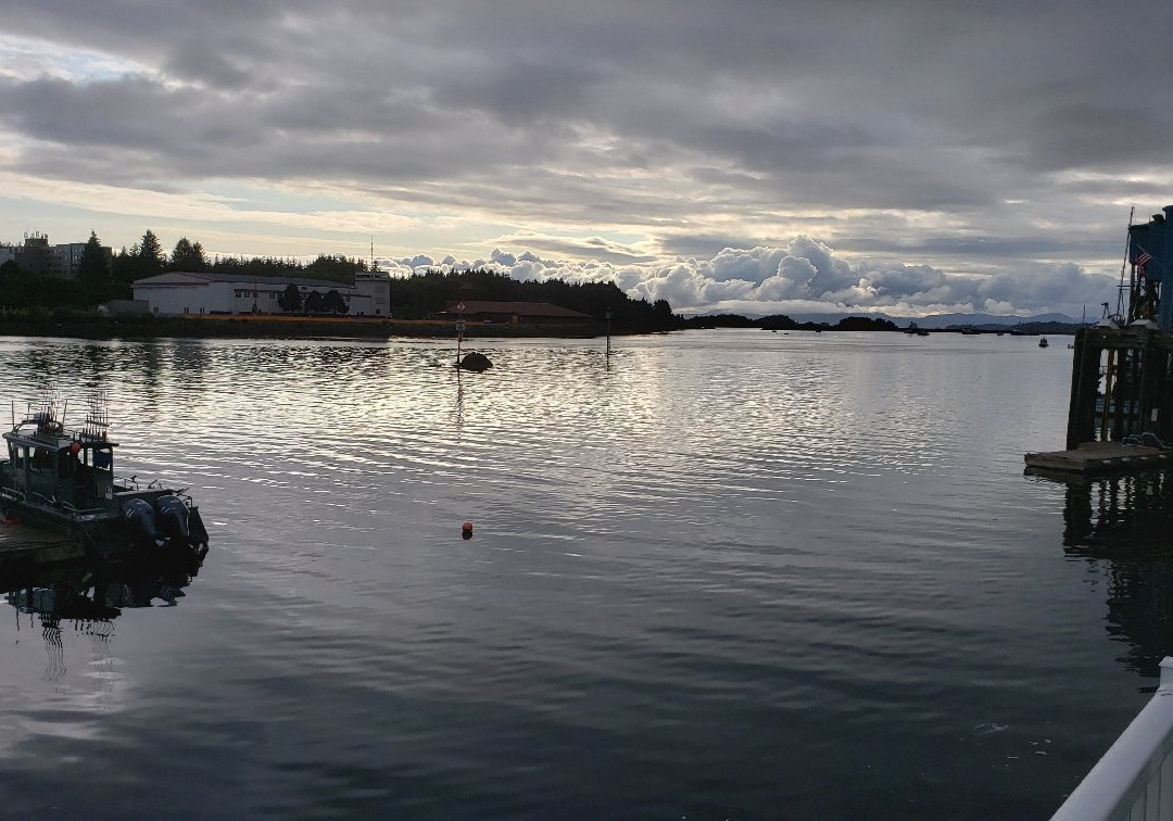 Longliner Lodge and Suites主图