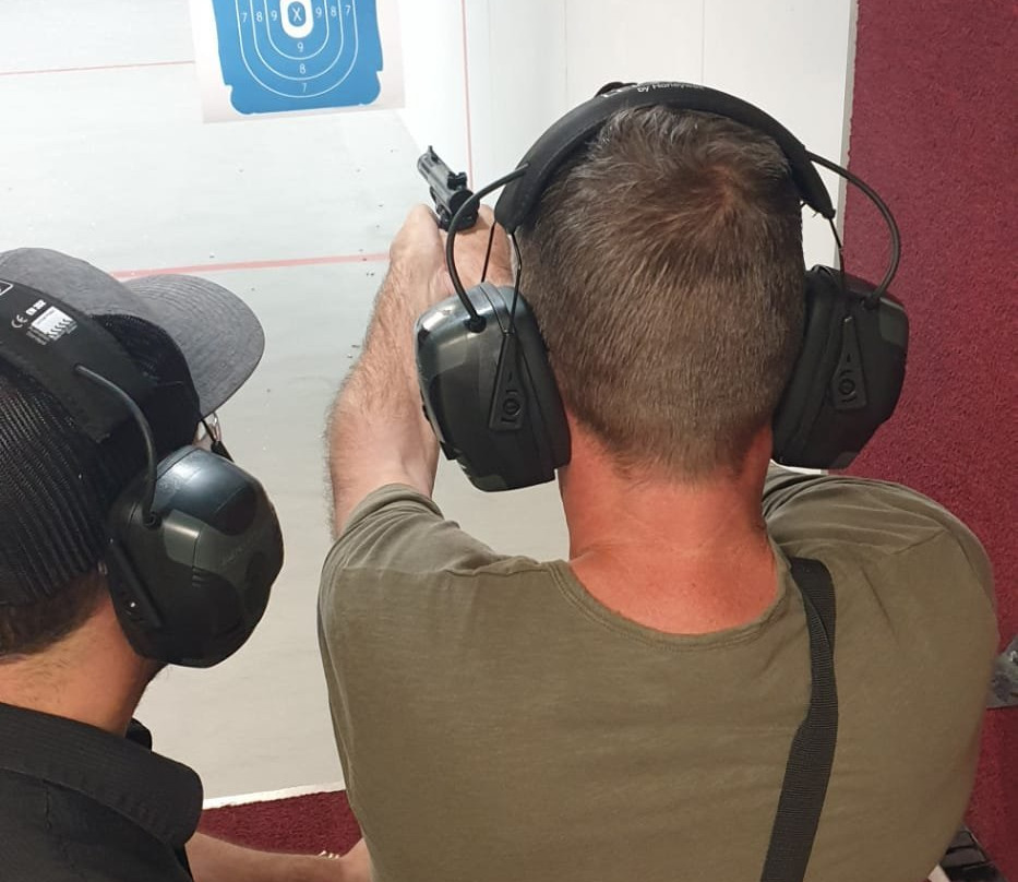 Bank Street Guns-金曼必去景点