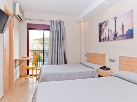 荣达奥林匹亚一号酒店主图