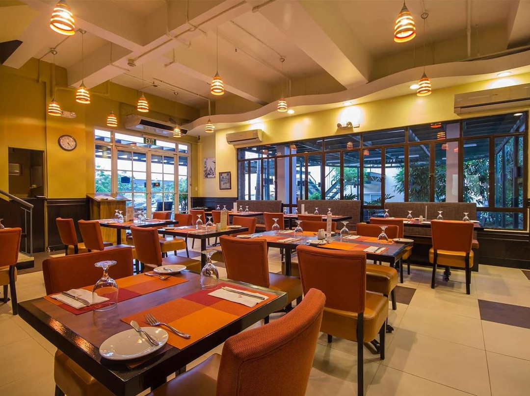 麦克罗特客栈&套房主图