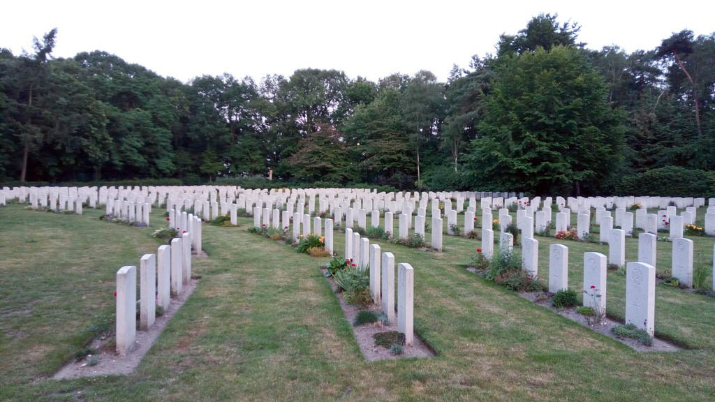 Jonkerbos War Cemetery-奈梅亨必去景点