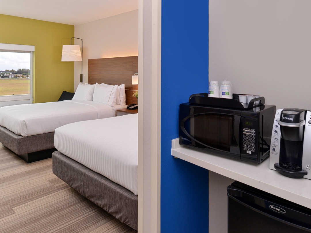 Holiday Inn Express & Suites Salem By IHG主图