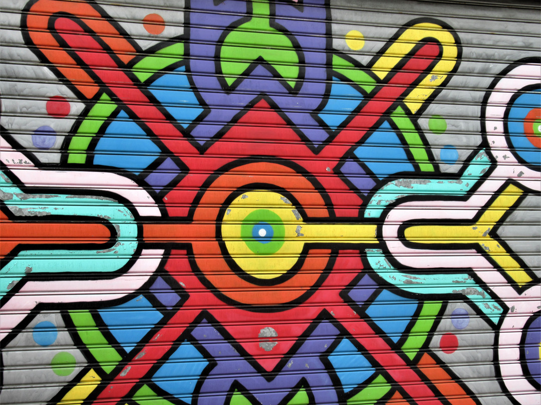 Fresque "Abbé Road" - Seize-讷伊普莱桑斯必去景点