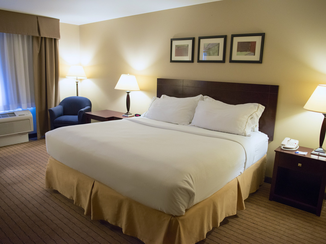 Holiday Inn Express Devils Lake By IHG主图