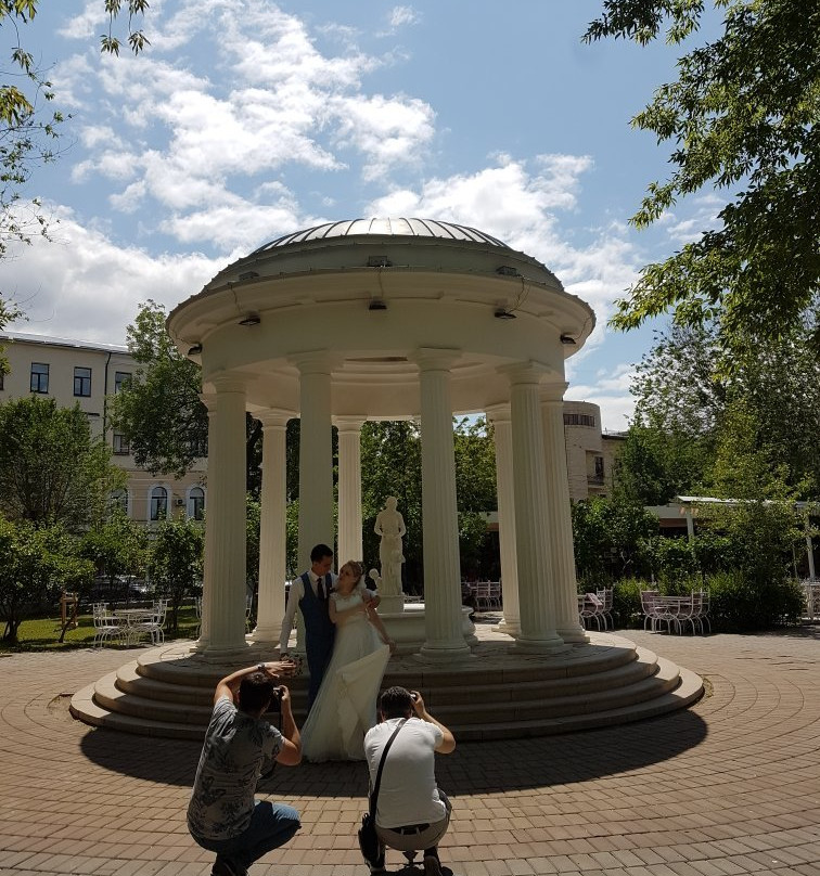 Gazebo Rotunda景点图片