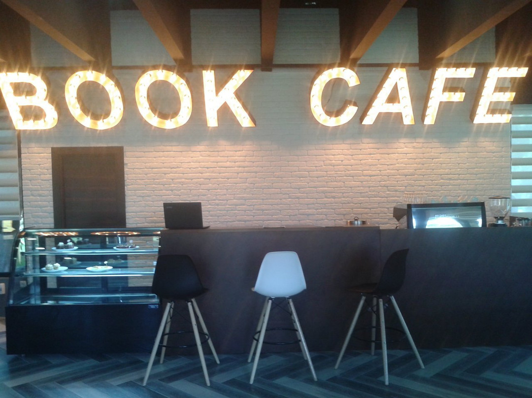 Book Cafe-Andijan必去景点