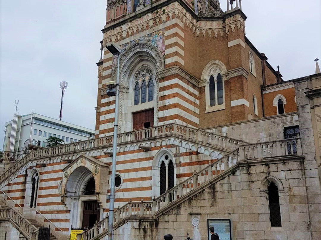 Capuchin Church of Our Lady of Lourdes景点图片