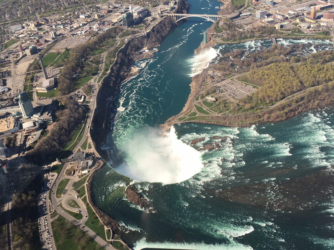 Niagara Helicopters景点图片