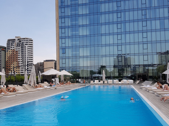 第比利斯假日酒店主图