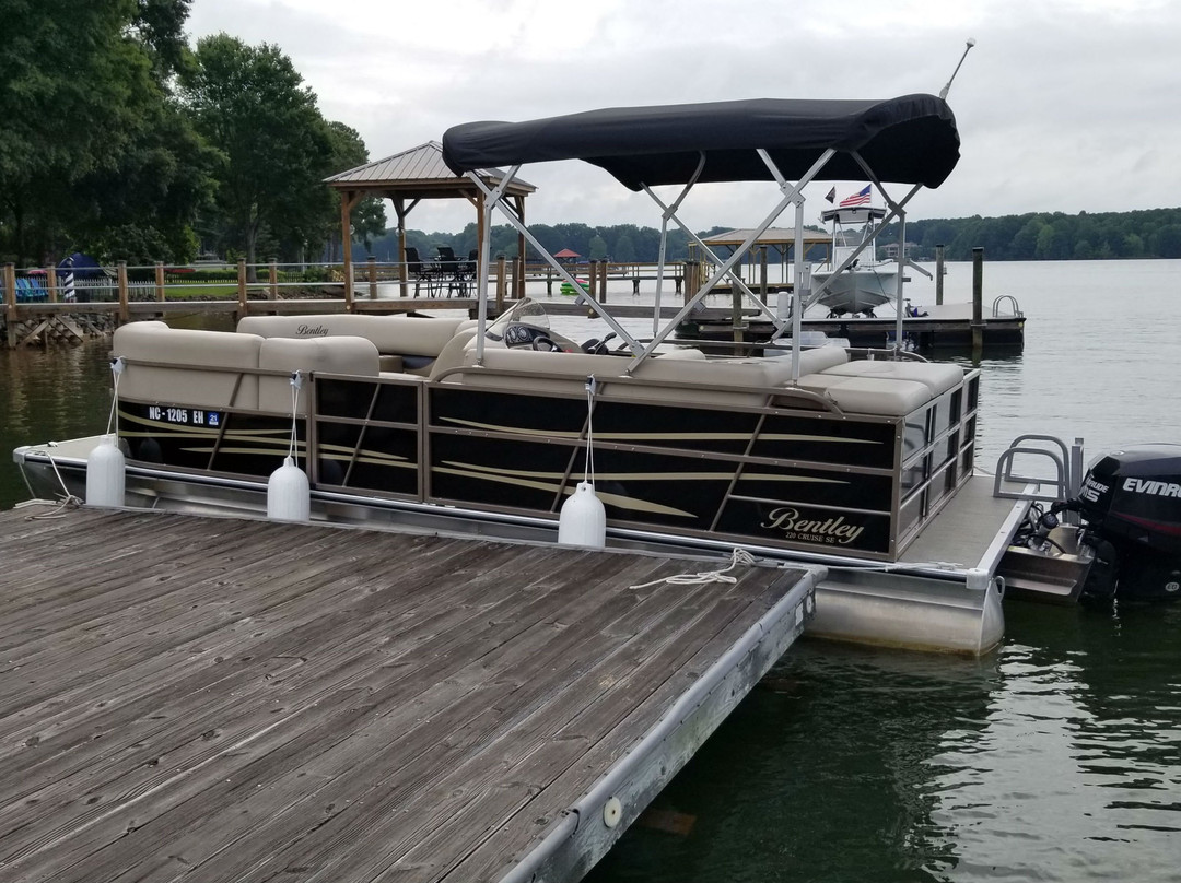What's Up Watersports - Lake Norman景点图片