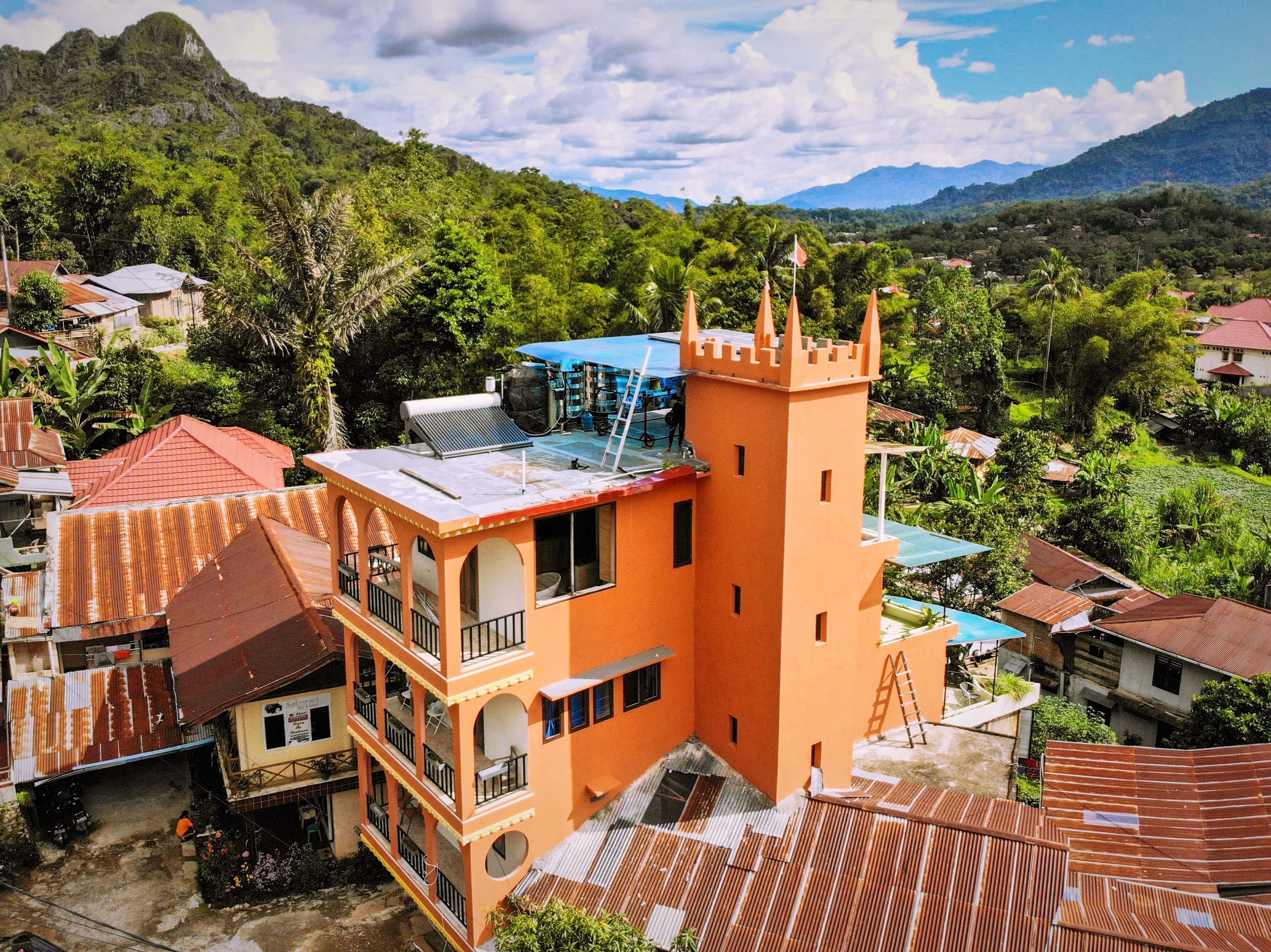 Sulawesi Castle-官方