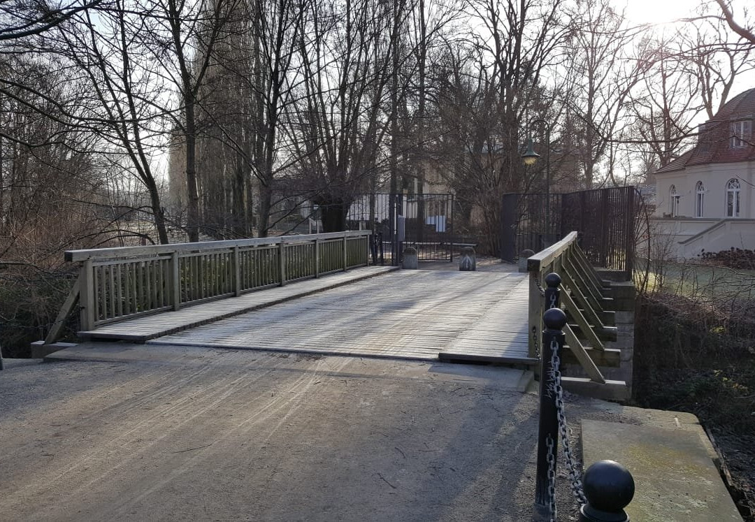 Schwanenbrücke-波茨坦必去景点
