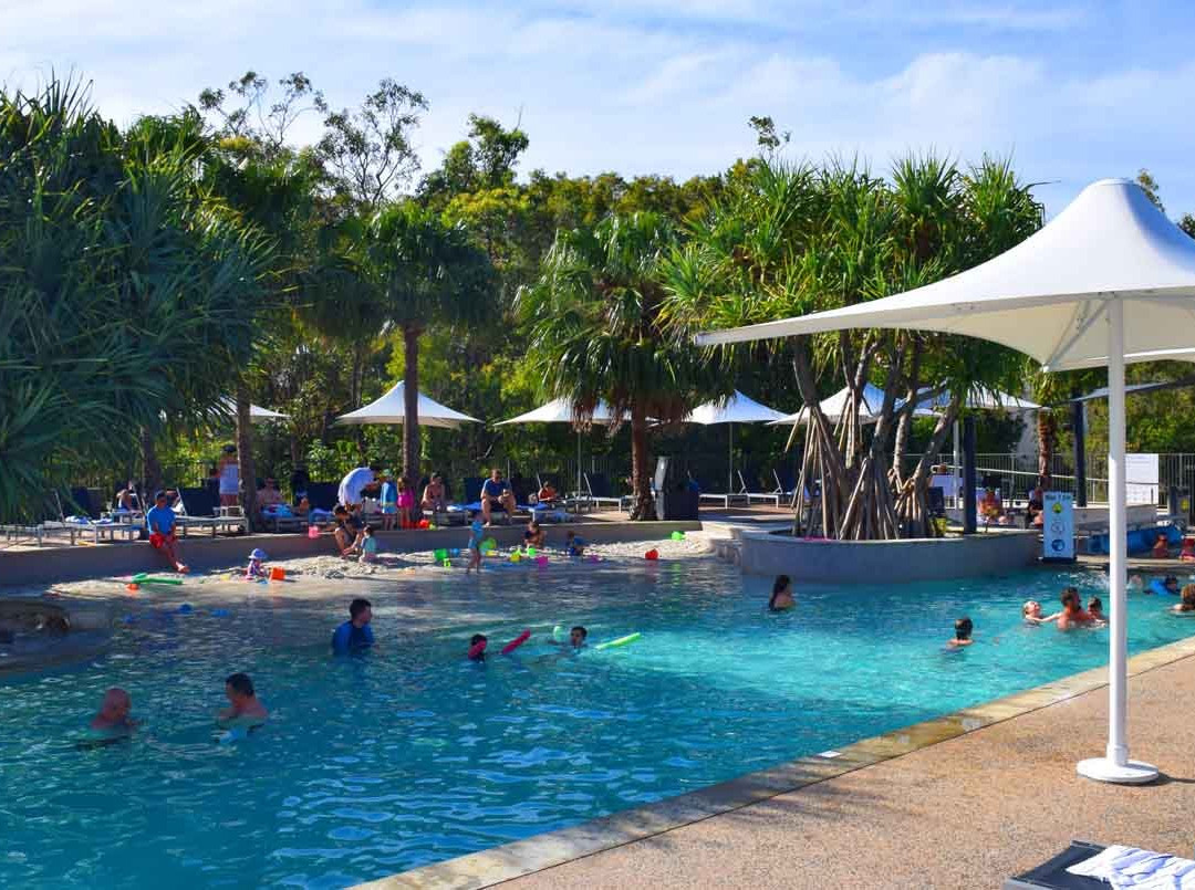 努萨西码头度假村主图