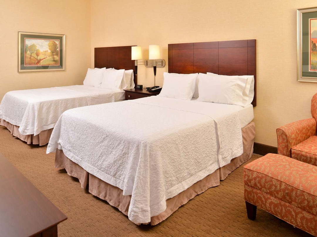 Hampton Inn Staunton主图