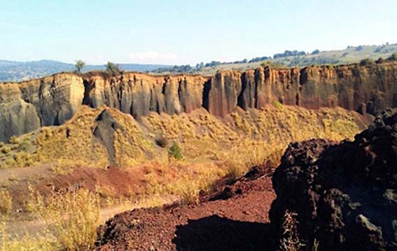 Racos Volcano景点图片