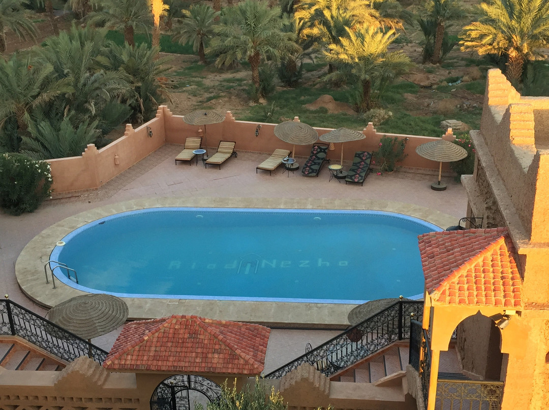 里亚德内兹赫酒店主图