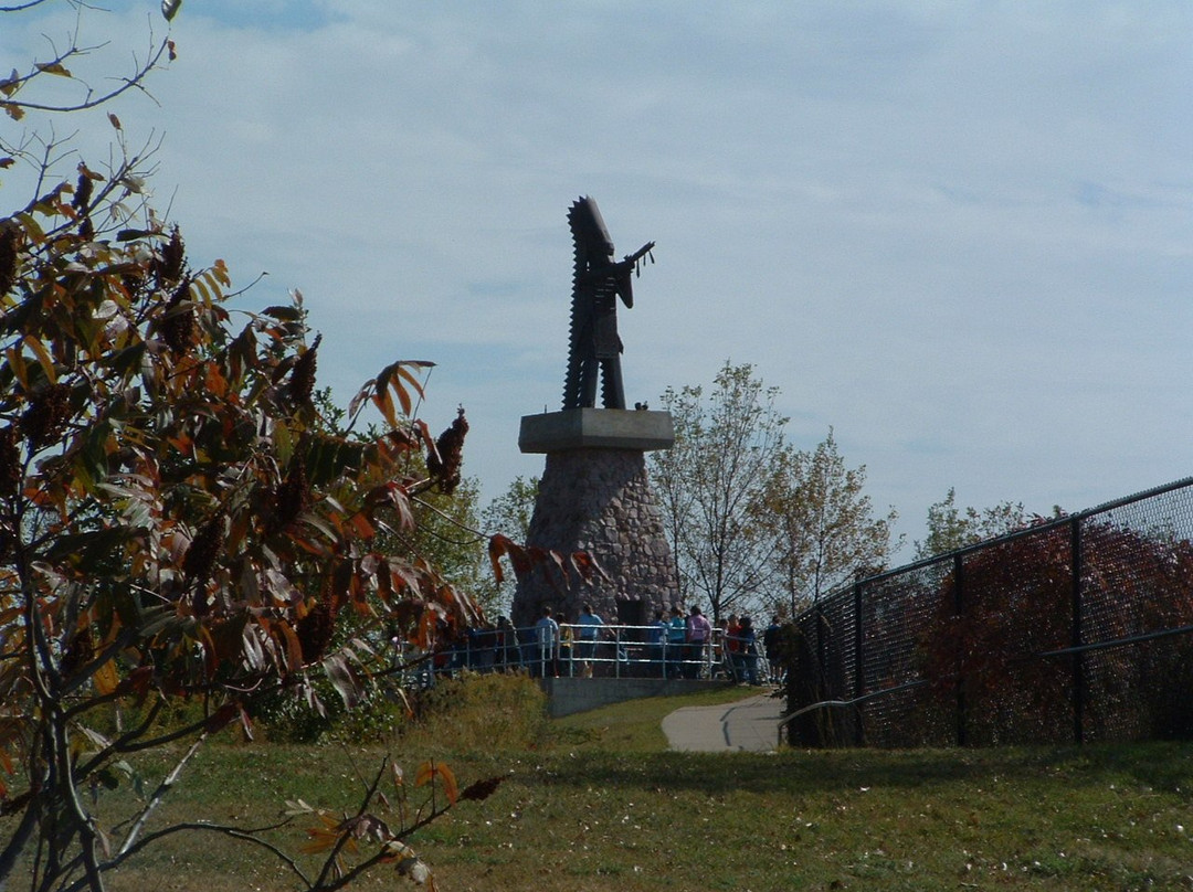 Chief War Eagle Monument景点图片