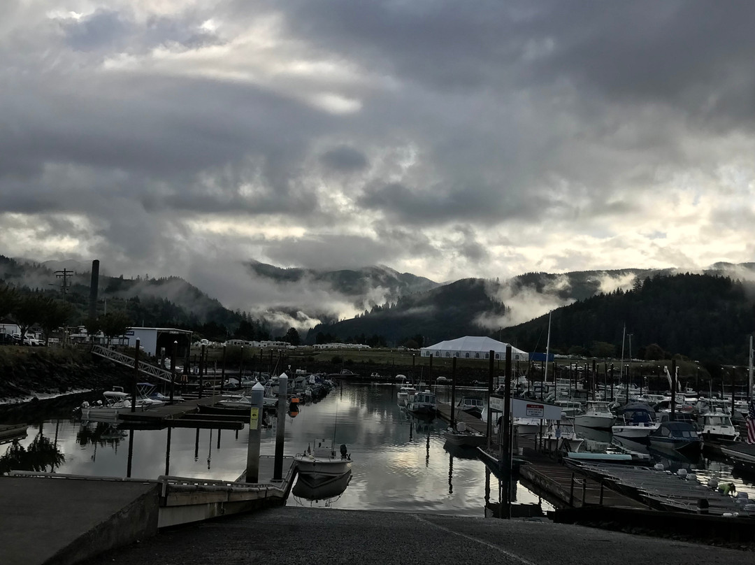 Harborview Inn & Rv Park主图