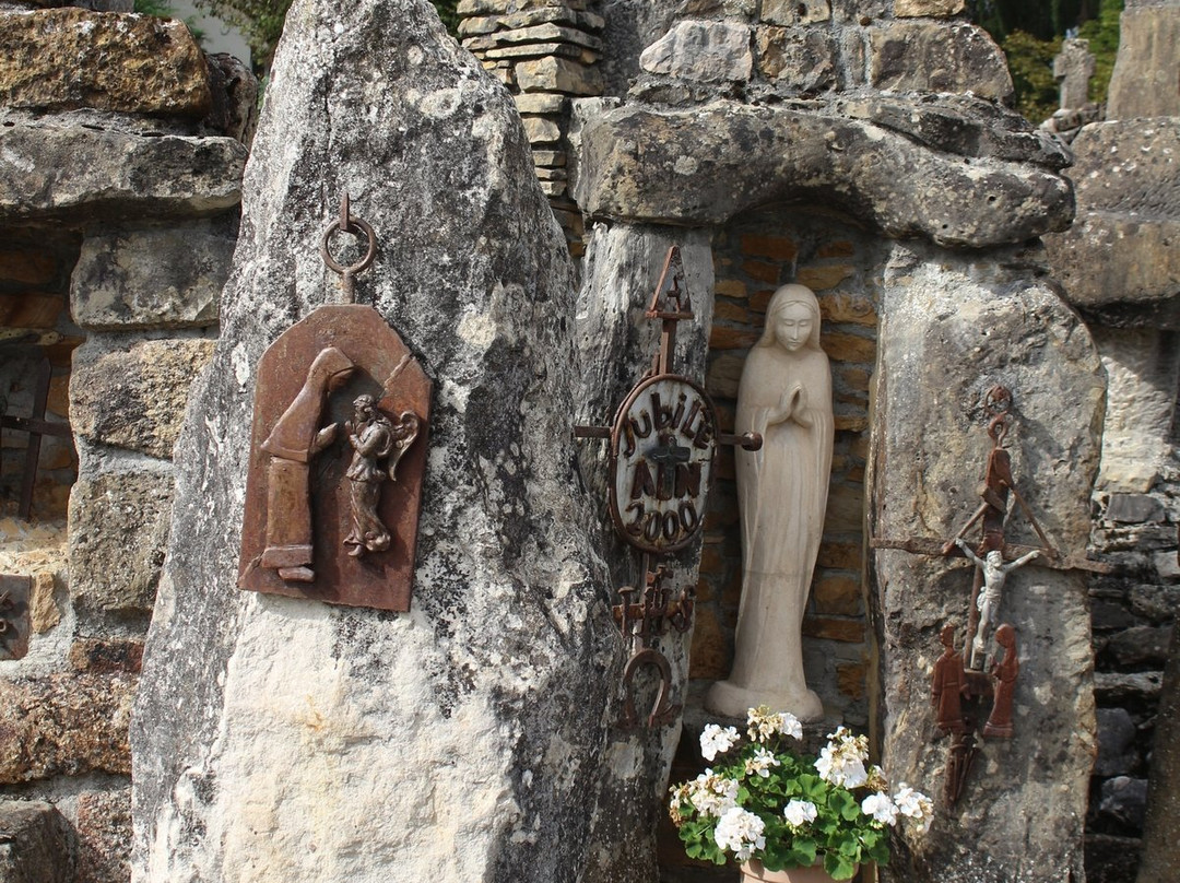 Chapelle Notre Dame de la Goutte-Montardit必去景点