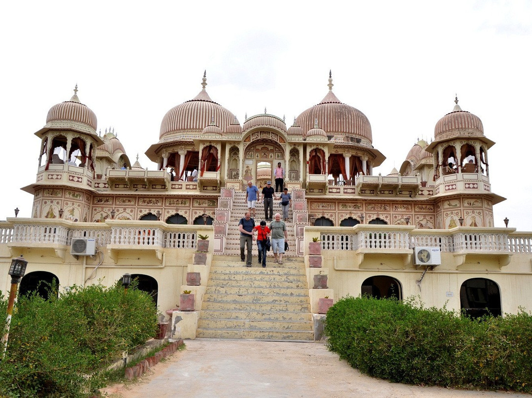 Hotel Royal Rest主图