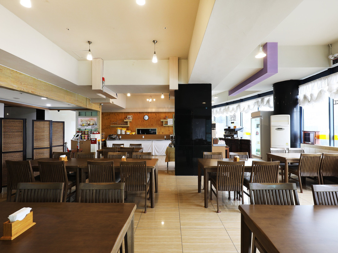 本昵客雅Top酒店主图