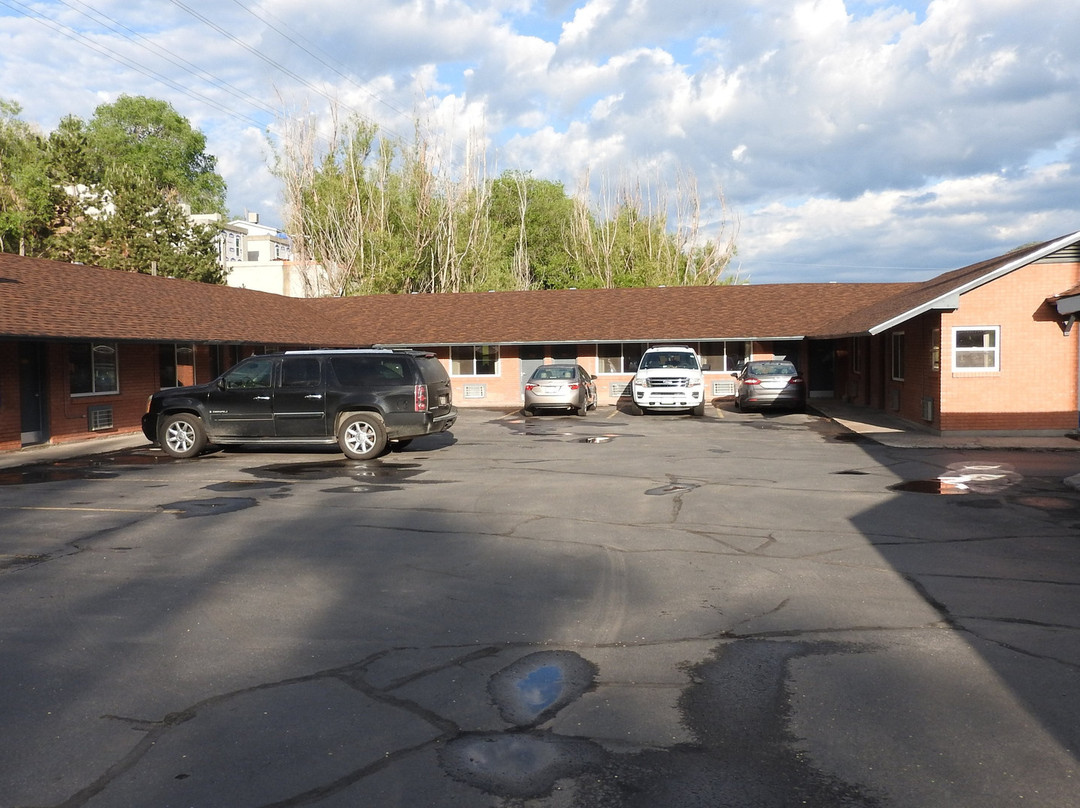 Lava Spa Motel & RV Park主图