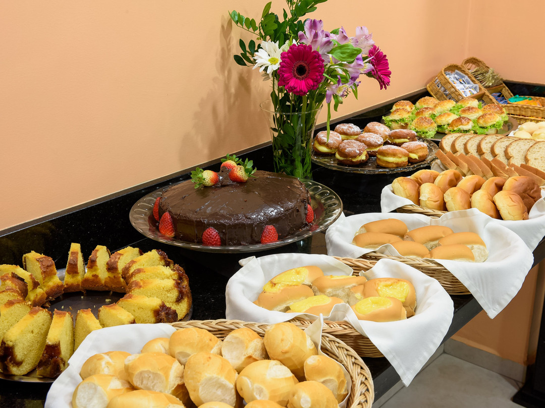 Prisma Plaza Hotel主图