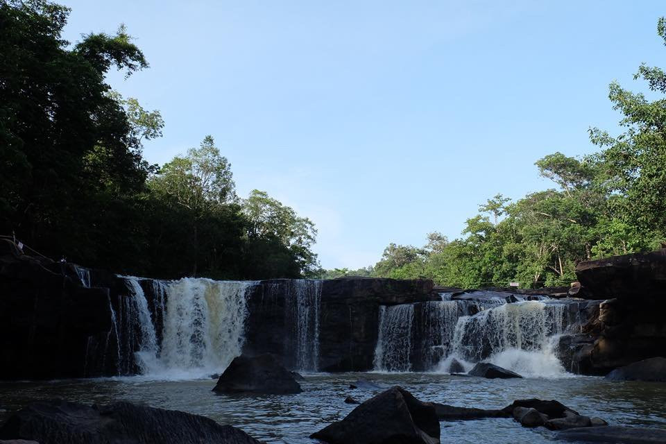 Tatton Waterfall景点图片