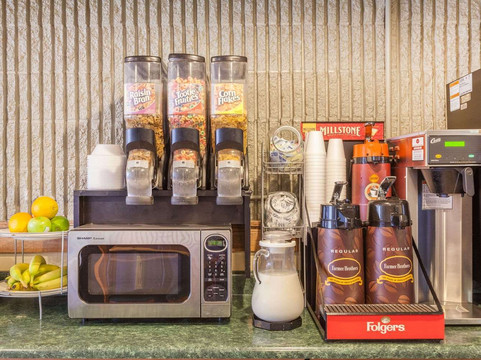 威尔克斯巴尔温德姆戴斯酒店主图