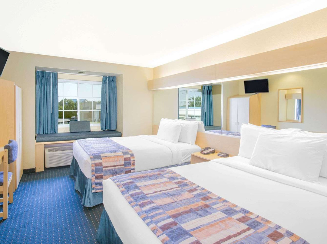 Microtel Inn & Suites by Wyndham Albertville主图