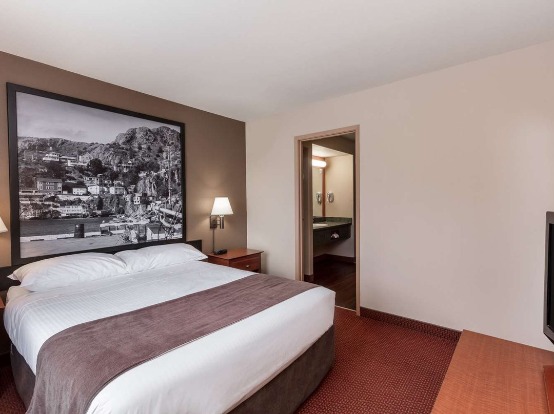 Super 8 by Wyndham St Johns主图