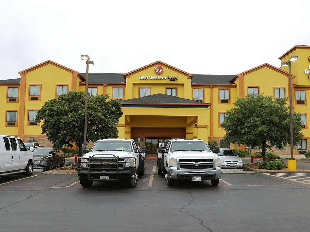 Comfort Inn & Suites主图