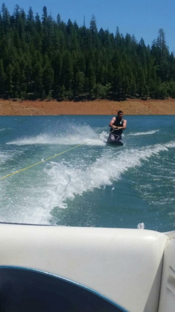 Pinewood Cove Resort-泳池