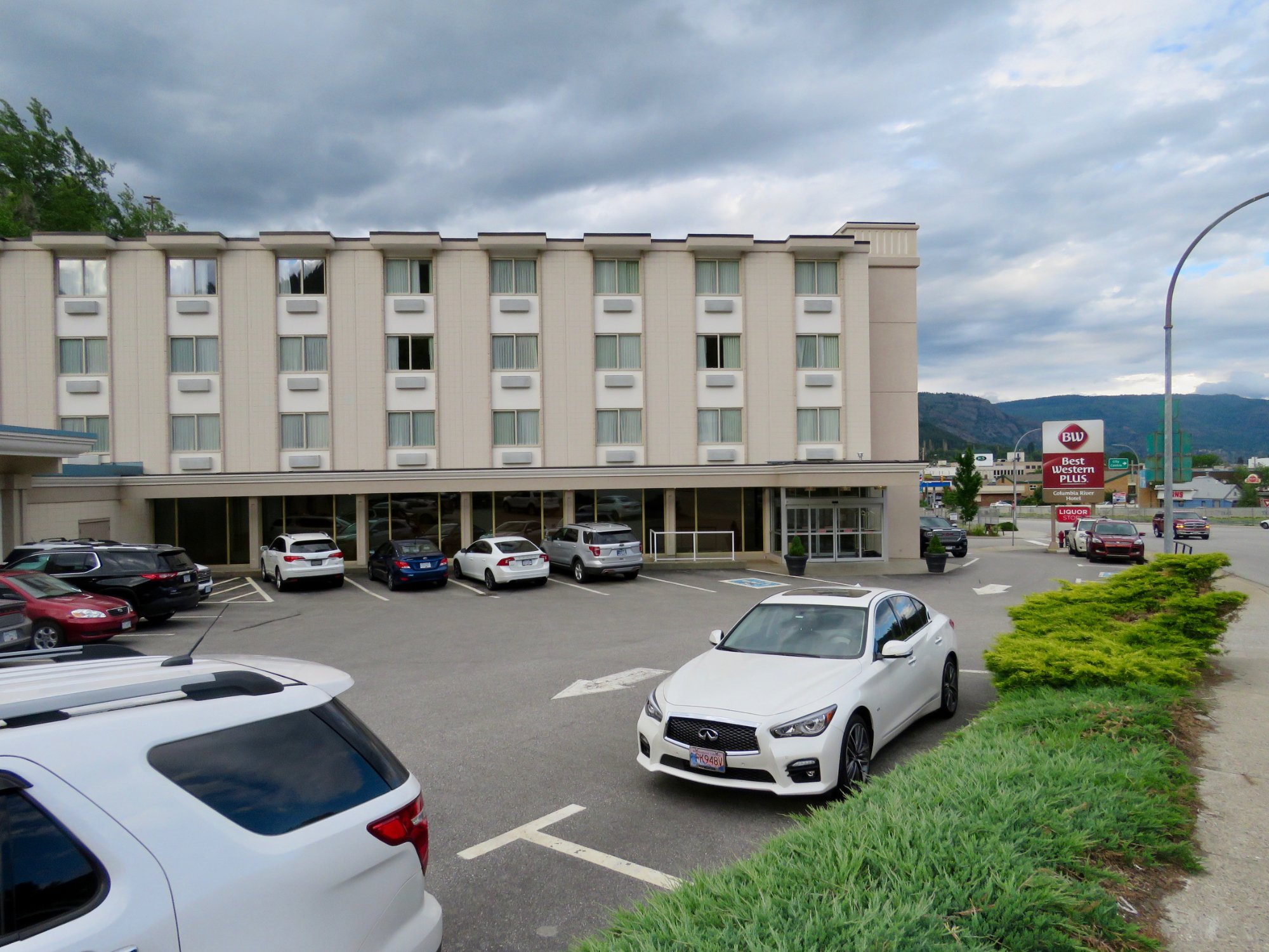 Best Western Plus Columbia River Hotel-浴室