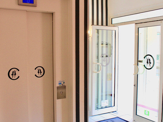 Hotel Le Charleston主图