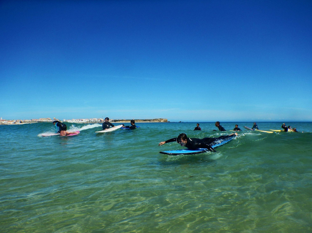 Escola de Surf de Peniche-佩尼切必去景点