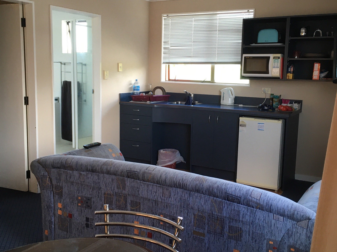 Hawk's Inn Motel主图