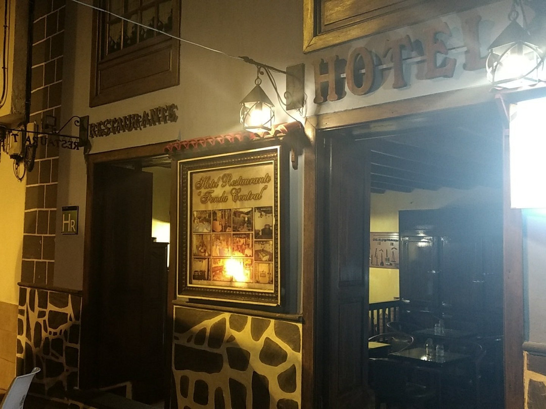 Fonda Central Hotel主图