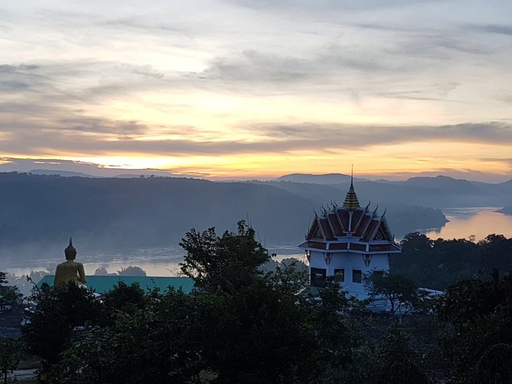 Wat Suan Hin Pha Nang Khoi-是曼迈必去景点