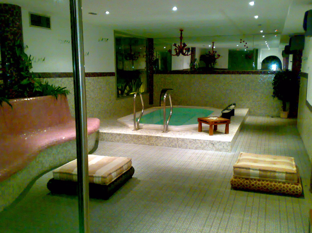 Massage Beauty Service-奥德杰海岸必去景点