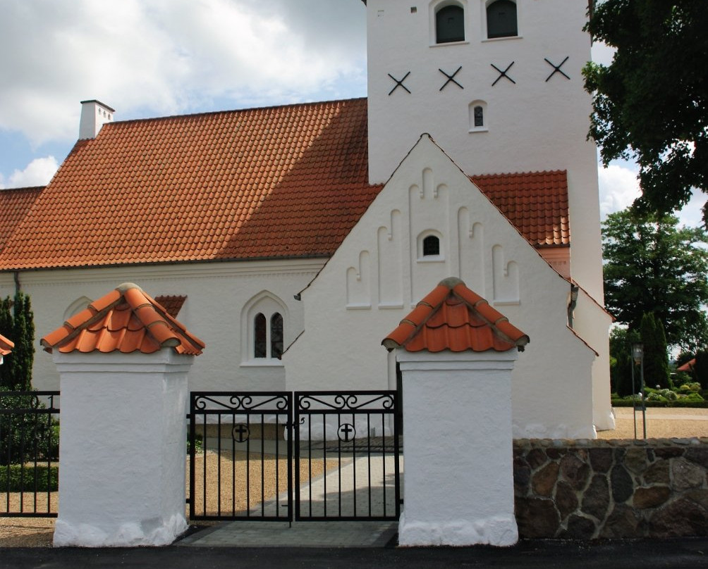 Hejnsvig Kirke景点图片