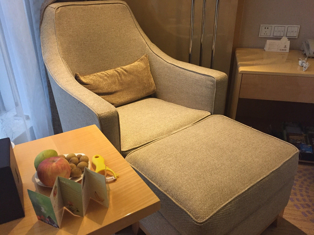 康廷大酒店主图