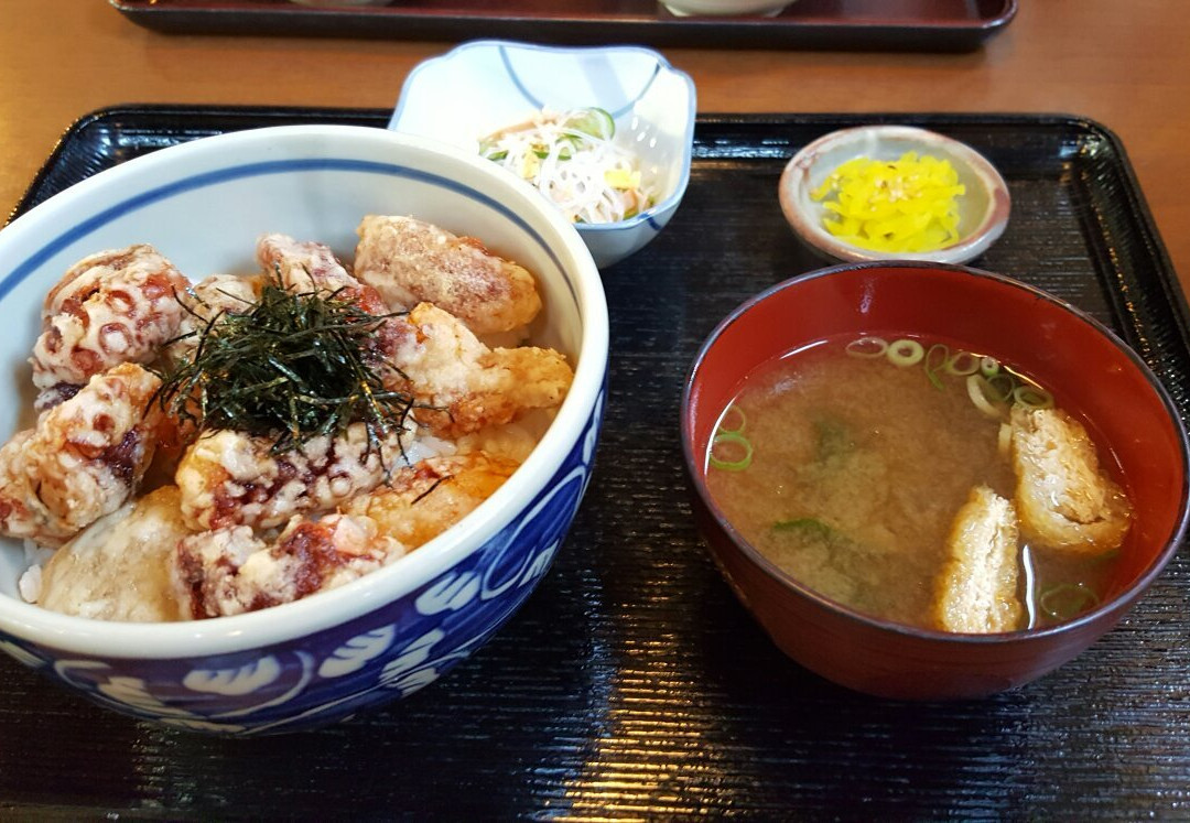 洲本市餐馆和美食-Seafood Restaurant Uomasu