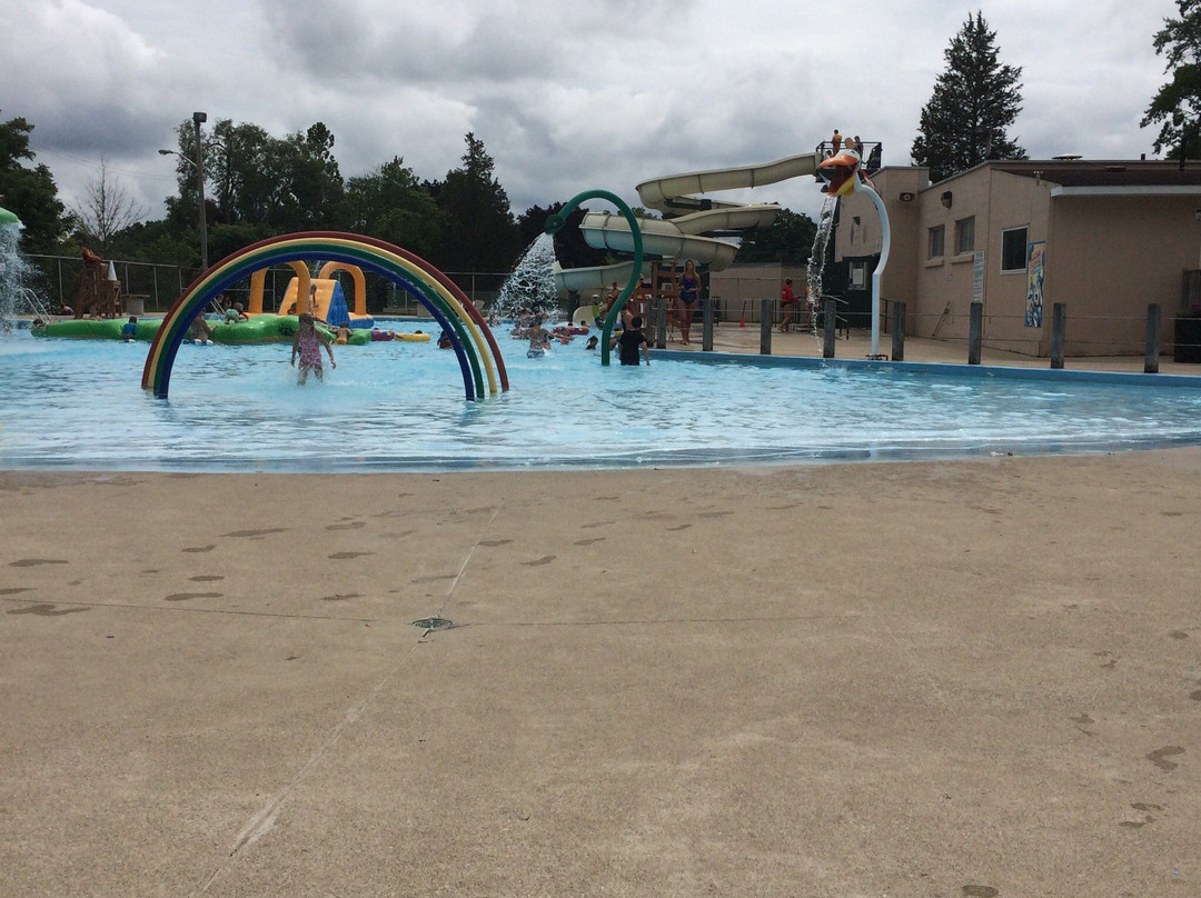 Lake Lisgar Water Park景点图片