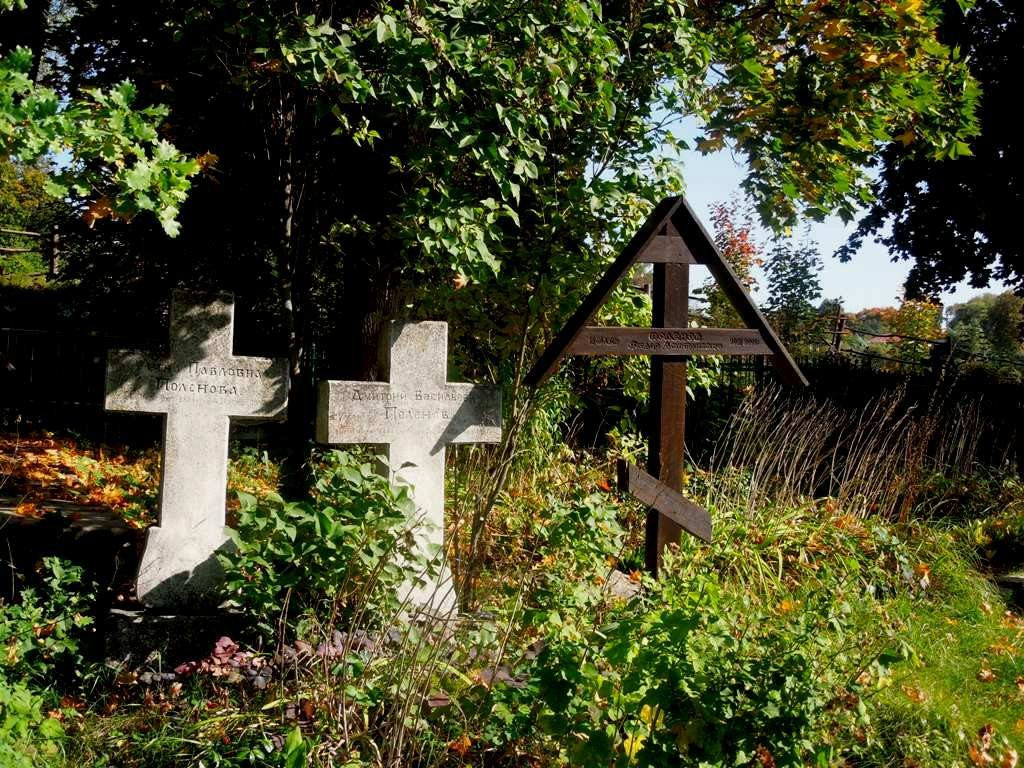 Bekhovo Cemetery景点图片