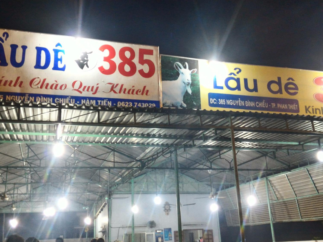 Ap Thien Son餐馆和美食-Quan Lau De