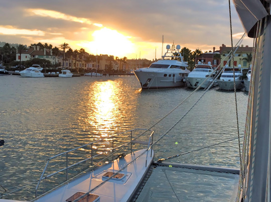 Marbella Guapa Charter-埃斯特波纳必去景点