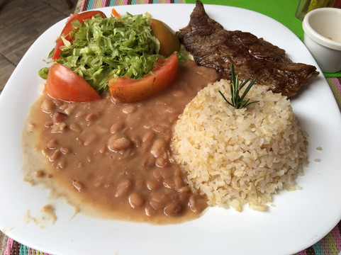 Zimbrus Surf Food主图