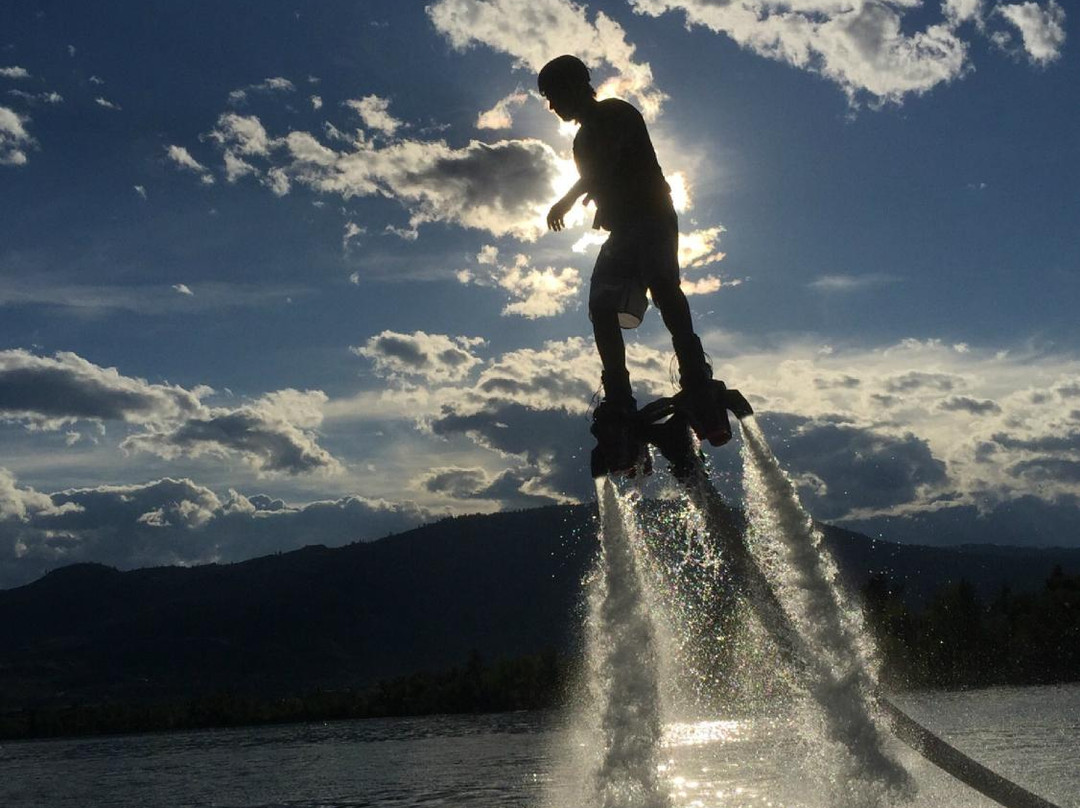 Canadian Jetpack Adventures景点图片
