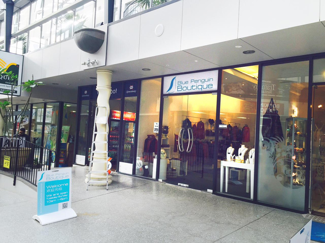 Blue Penguin Boutique景点图片